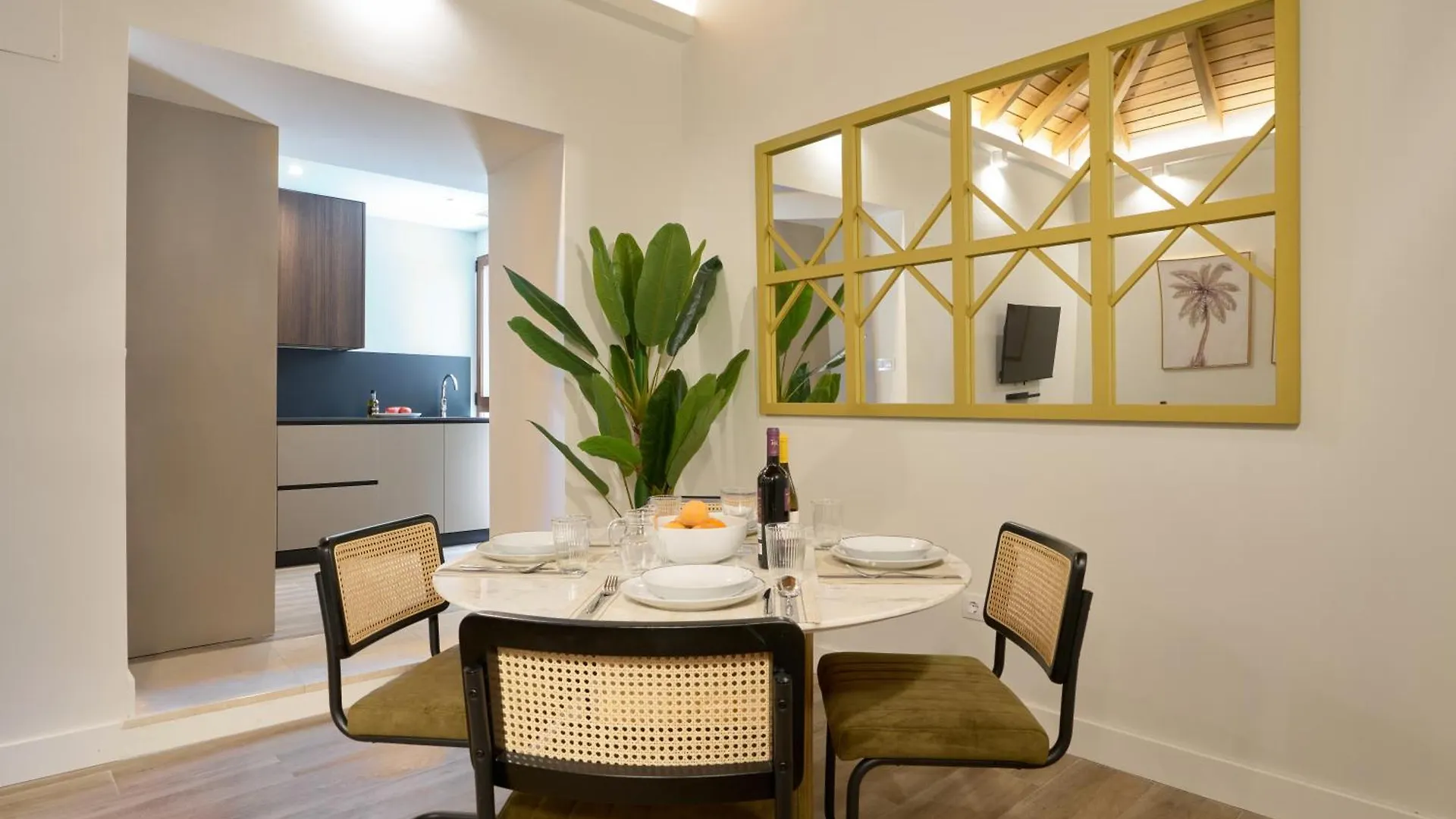 Casa Pizarro, By Homing U Aparthotel Seville