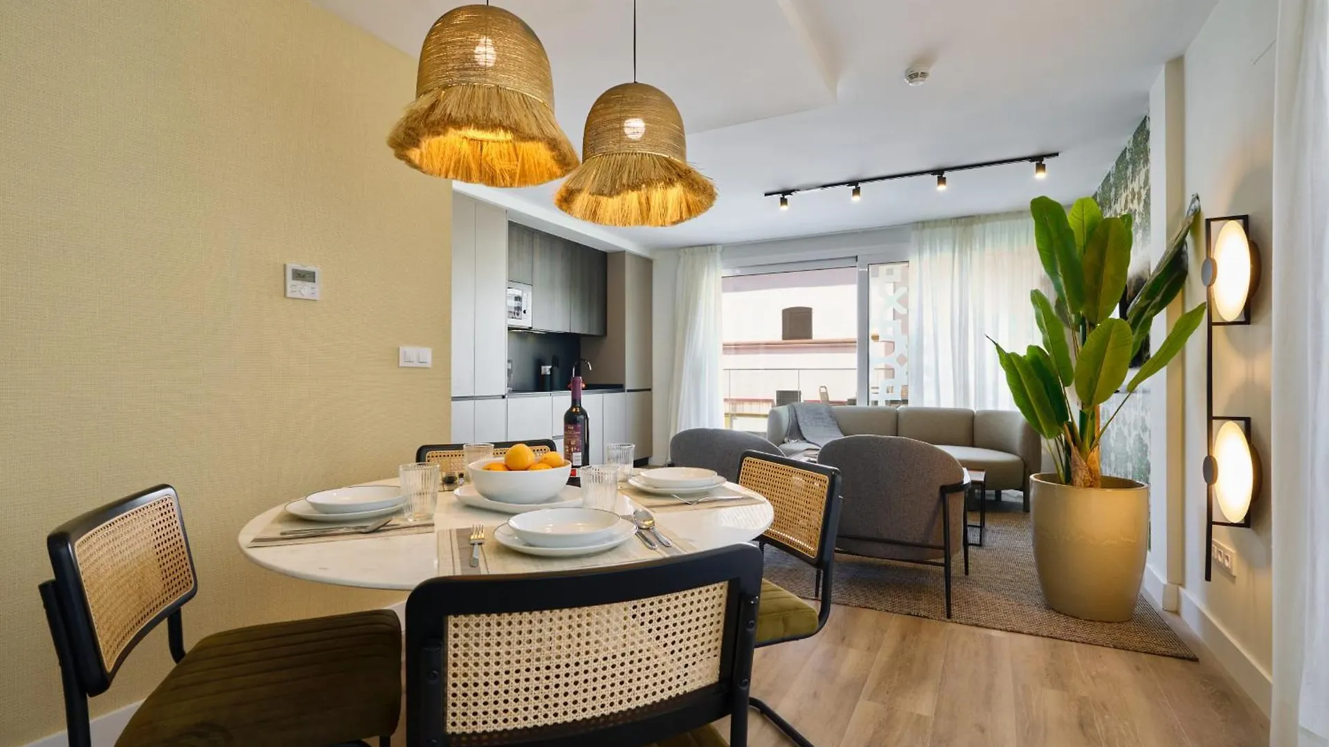 Casa Pizarro, By Homing U Aparthotel Seville Spain