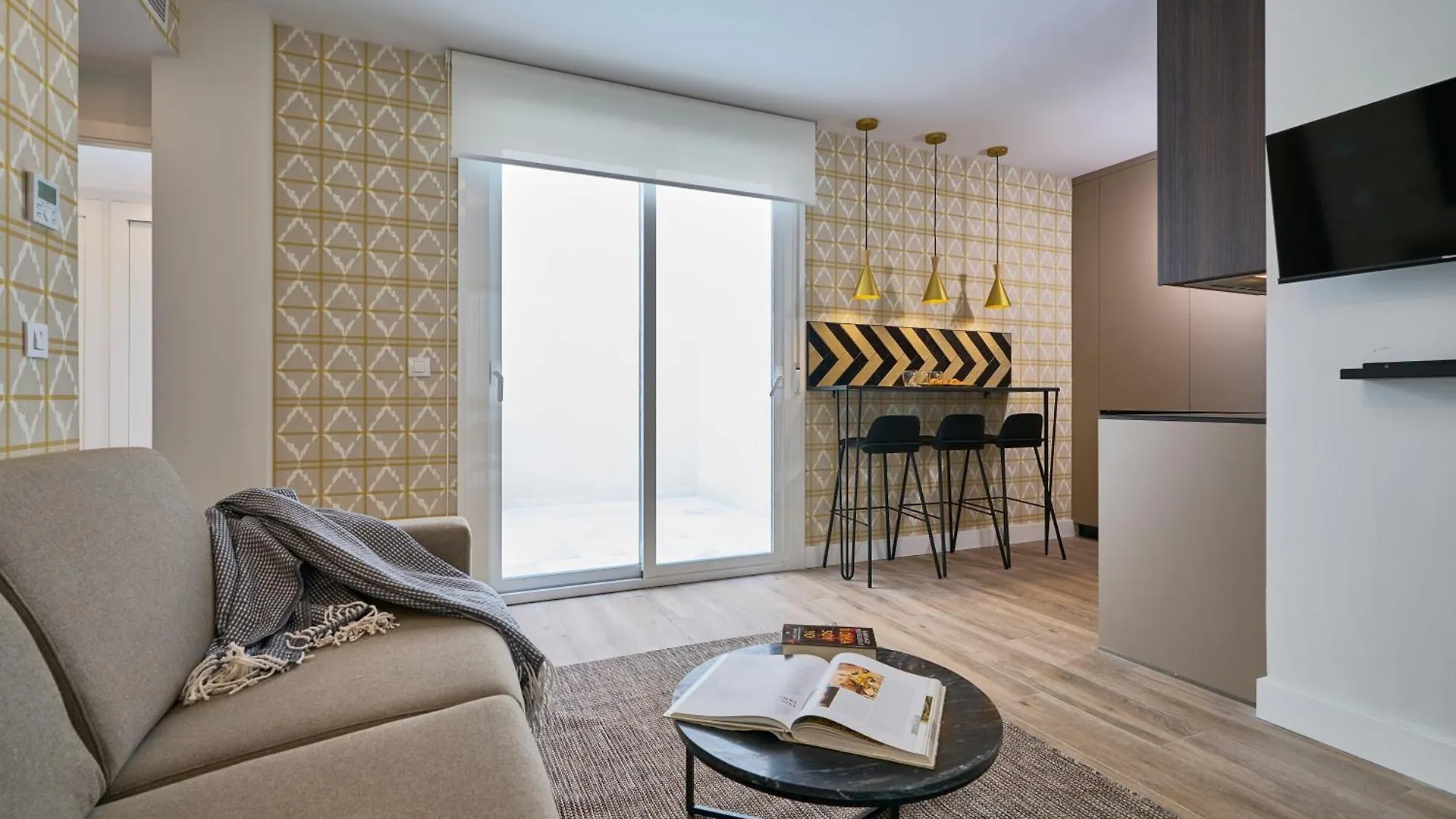 Casa Pizarro, By Homing U Aparthotel Seville 0*,  Spain