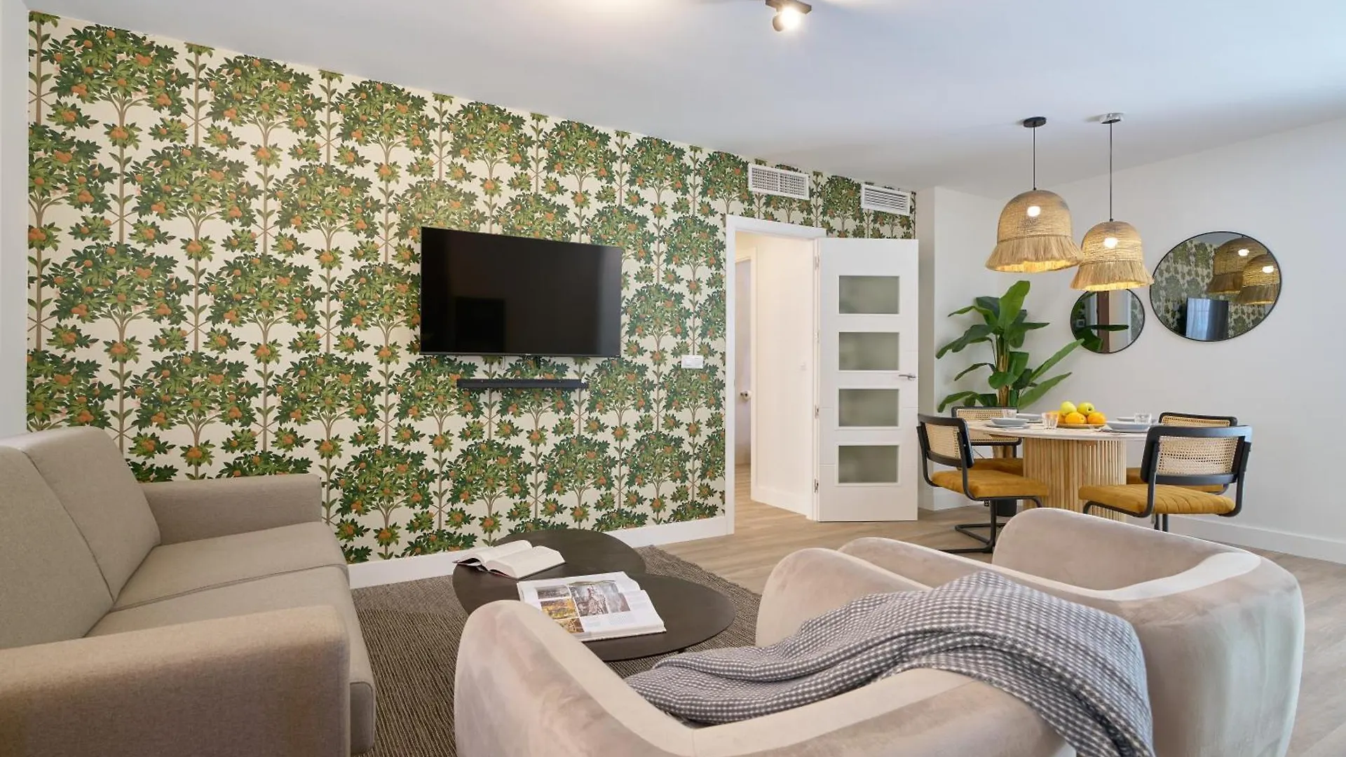 Casa Pizarro, By Homing U Aparthotel Seville Spain