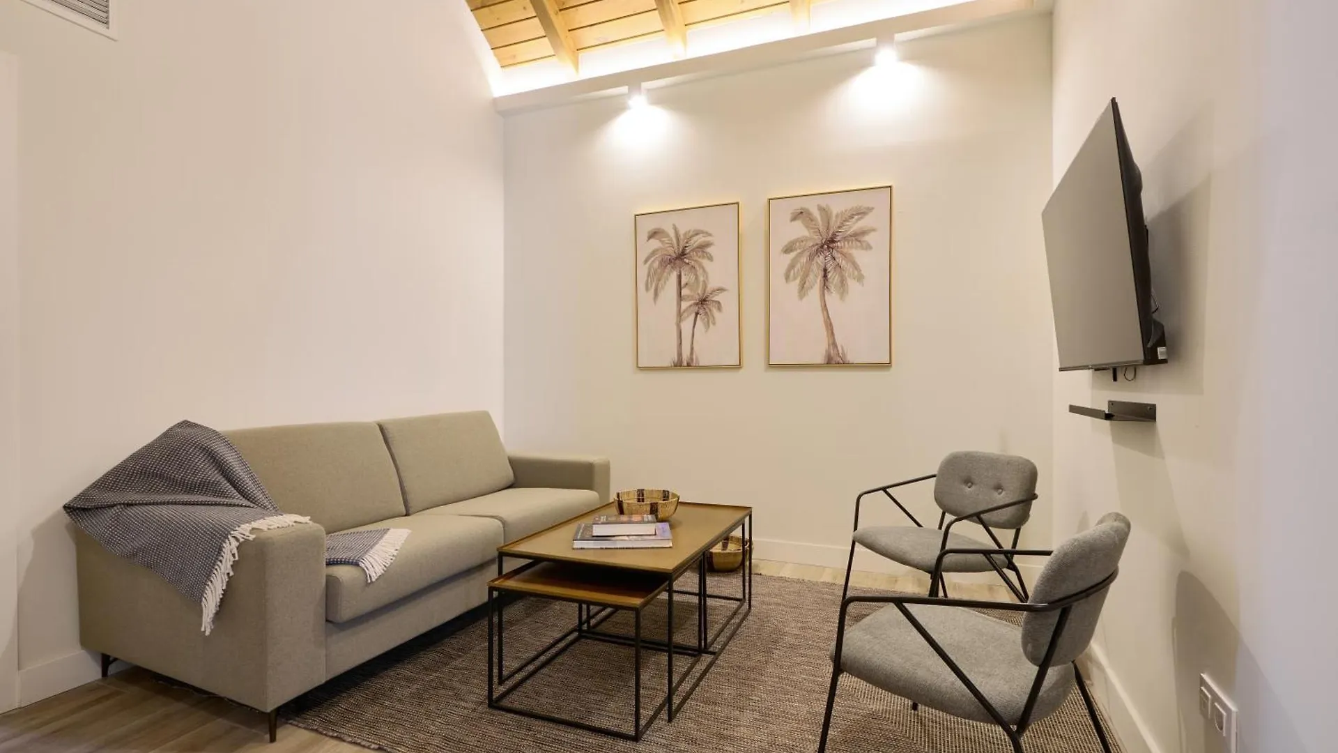 Casa Pizarro, By Homing U Aparthotel Sevilla