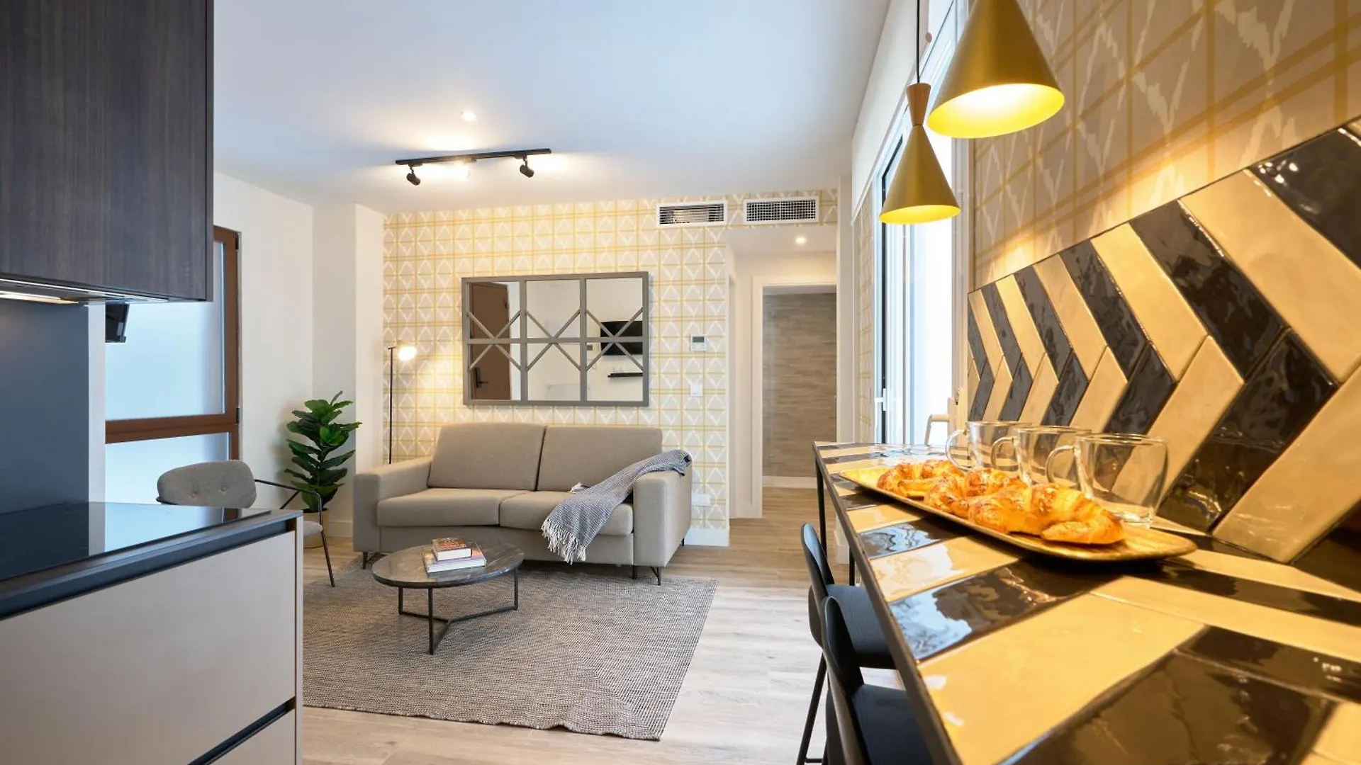 Casa Pizarro, By Homing U Aparthotel Sevilla