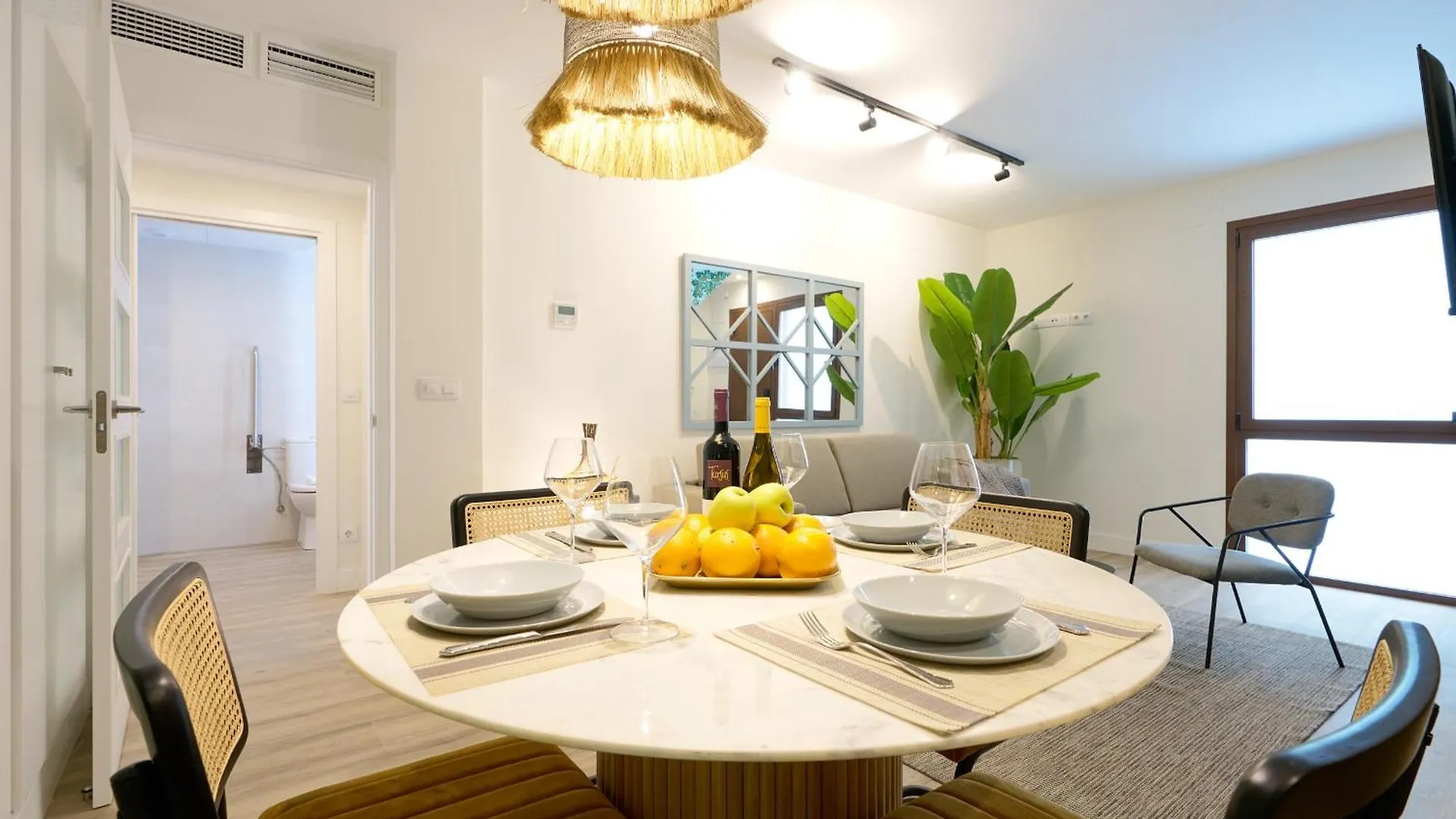 Casa Pizarro, By Homing U Aparthotel Sevilla